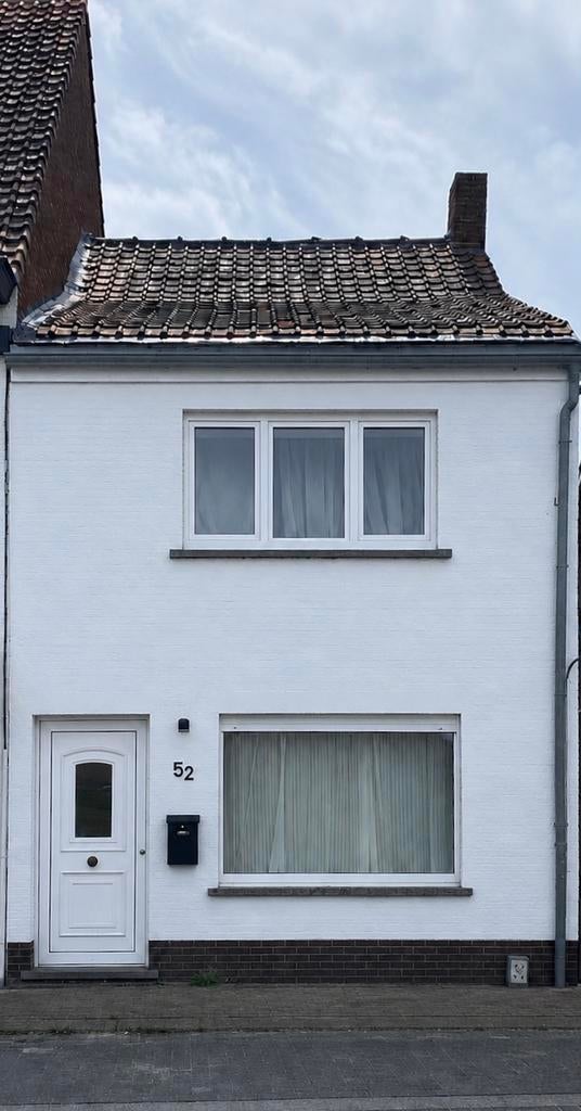 Huis te koop beerse, Immo, 200 tot 500 m², 144 m², 2 kamers, Tussenwoning