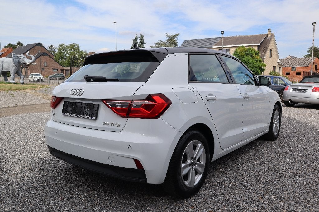 Audi A1 Sportback 25 TFSI Advanced 2019, Auto's, Audi, Voorwielaandrijving, Stof, A1, 1165 kg