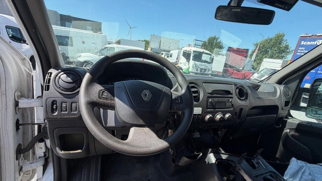 Renault Master ( Stock ID 71872) START NIET — 10