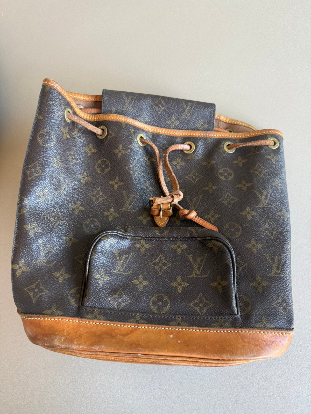 Rugzakje LV, Bijoux, Sacs & Beauté, Sacs | Sacs Femme, Enlèvement ou Envoi, Utilisé, Autres couleurs, Autres types