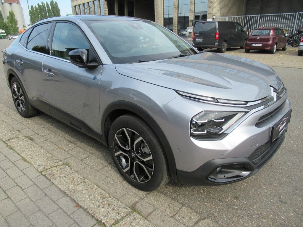 Citroen E-C4 X 50 kWh Shine Pack-HUD-ACC-CUIR-MASSAGE, Autos, Argent ou Gris, Achat, https://public.car-pass.be/vhr/f676f7eb-f6e9-4bd2-a297-47ffc21d7b56
