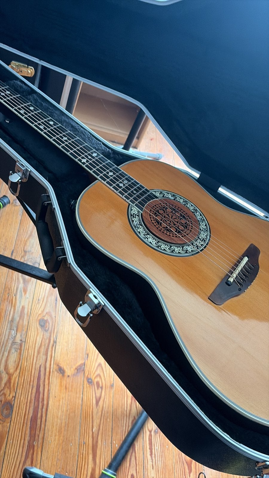 Guitare acoustique OVATION made in USA, Enlèvement, Comme neuf