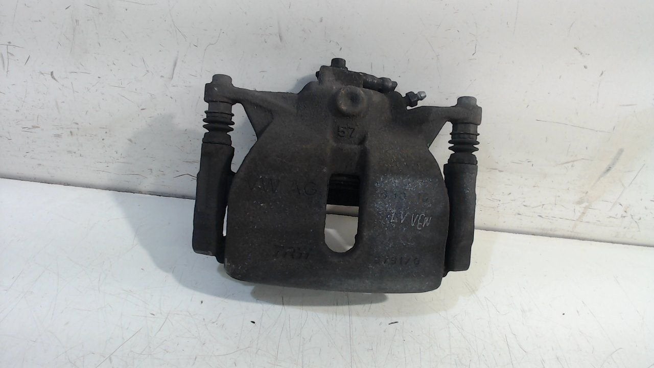 Remklauw links voor Volkswagen Golf, Onderdelen@venauto.nl, Van der Ven Autorecycling B.V., Ettenseweg 76, 4706 PB Roosendaal, The Netherlands