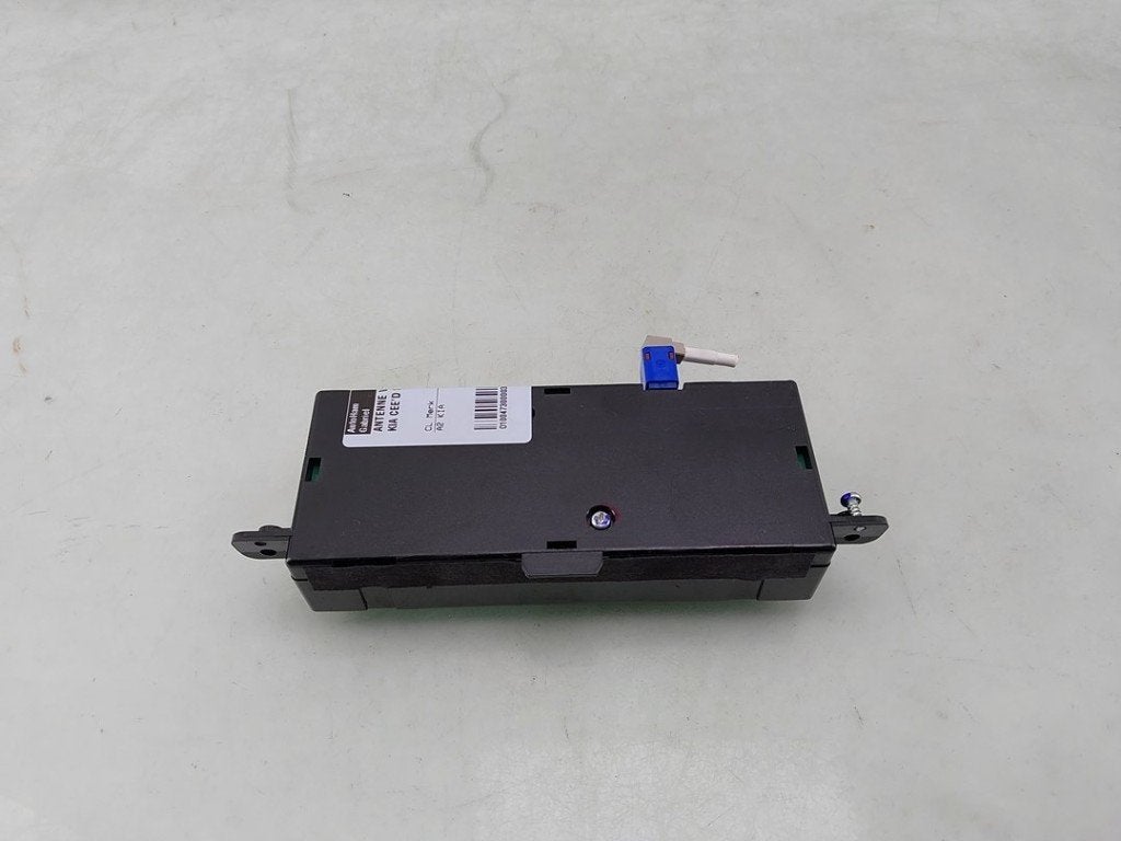 ANTENNE VERSTERKER Ceed Sportswagon (CDF) (|96240J7000|), Gebruikt, Kia