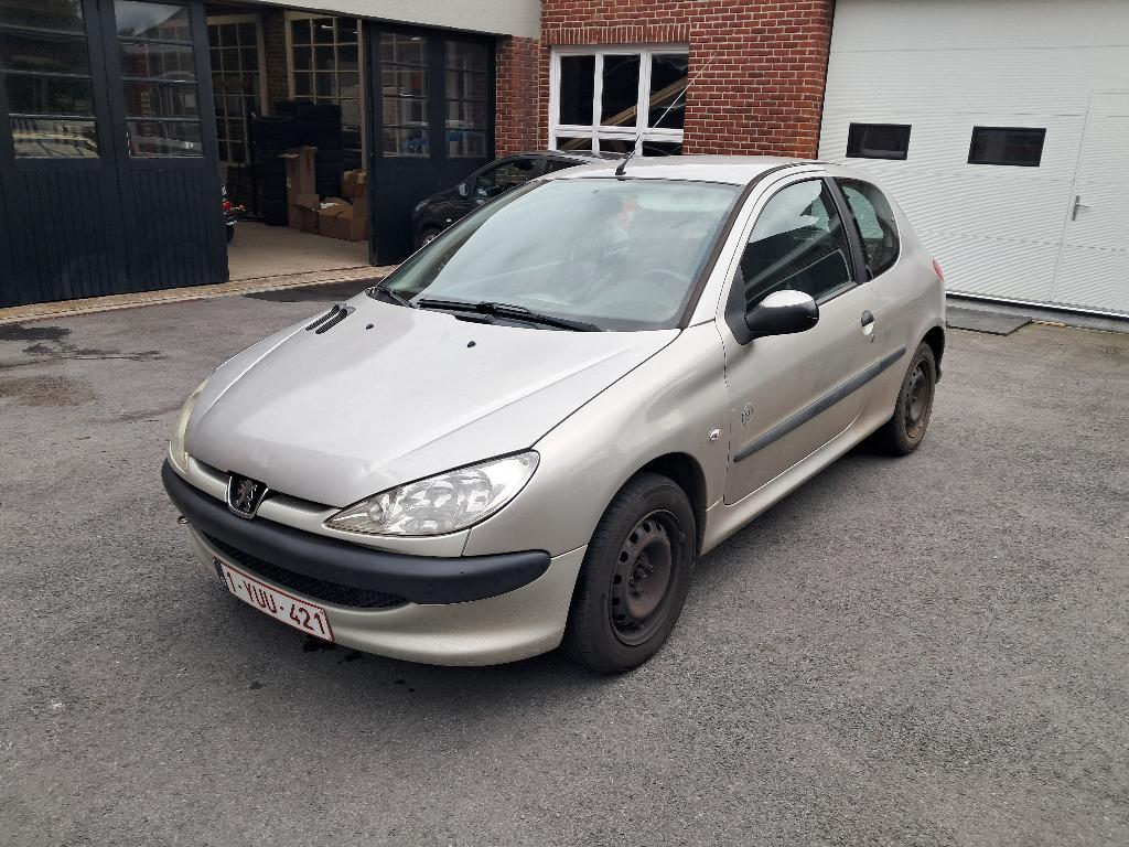 peugeot 205, Auto's, Peugeot, Particulier, Benzine, Stadsauto, 3 deurs, Handgeschakeld, Zilver of Grijs, Stof, Voorwielaandrijving