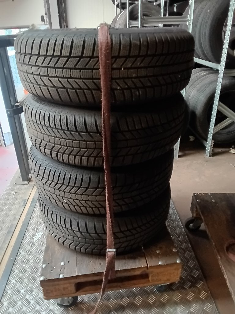 Winterbanden op stalen velgen voor Renault Captur., Auto-onderdelen, Ophalen, Velg(en), 16 inch, Winterbanden