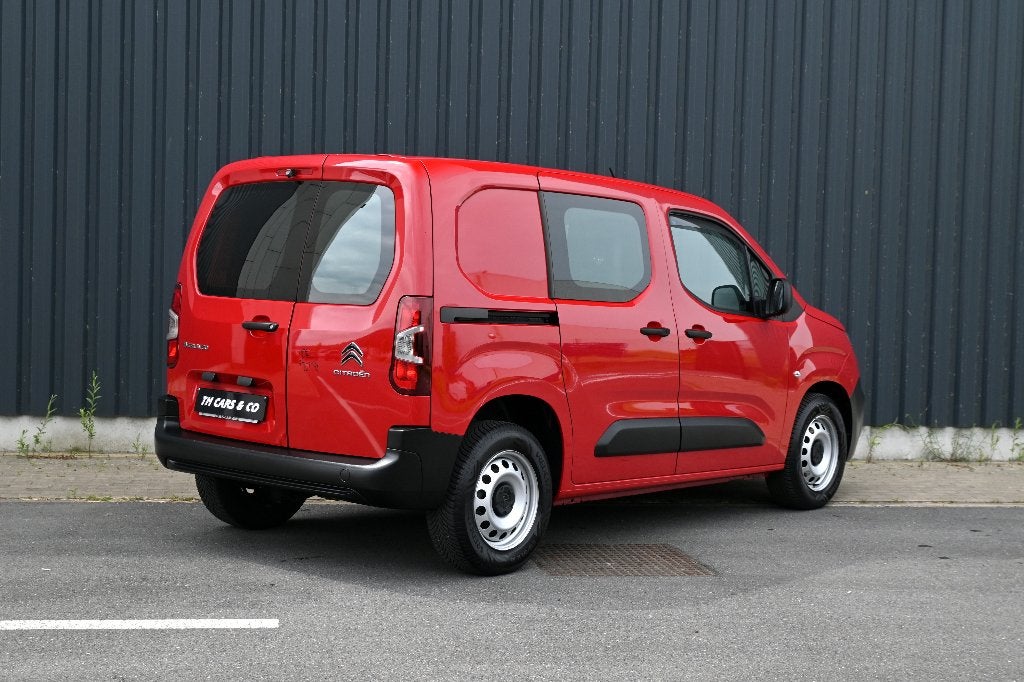 Citroen Berlingo 1.2i Benzine / 3 zit, Gps, AC, Cam, Carplay, 1350 kg, Achat, Euro 6, Entreprise