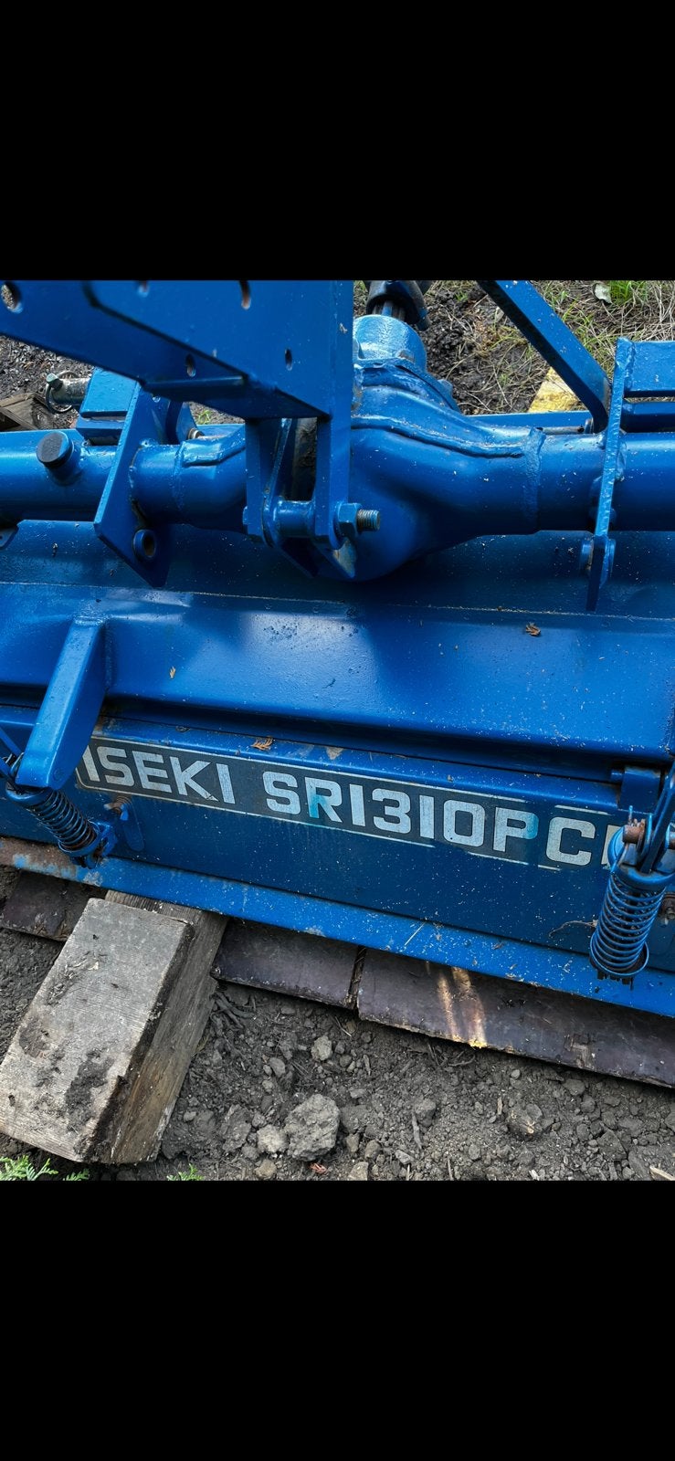 Iseki frees driepund, Zakelijke goederen, Ophalen