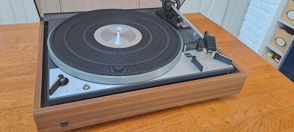 Dual 1219 platenspeler met wisselspindle in nieuwstaat, Audio, Tv en Foto, Ophalen, Pitch-regelaar, Zo goed als nieuw, Platenspeler