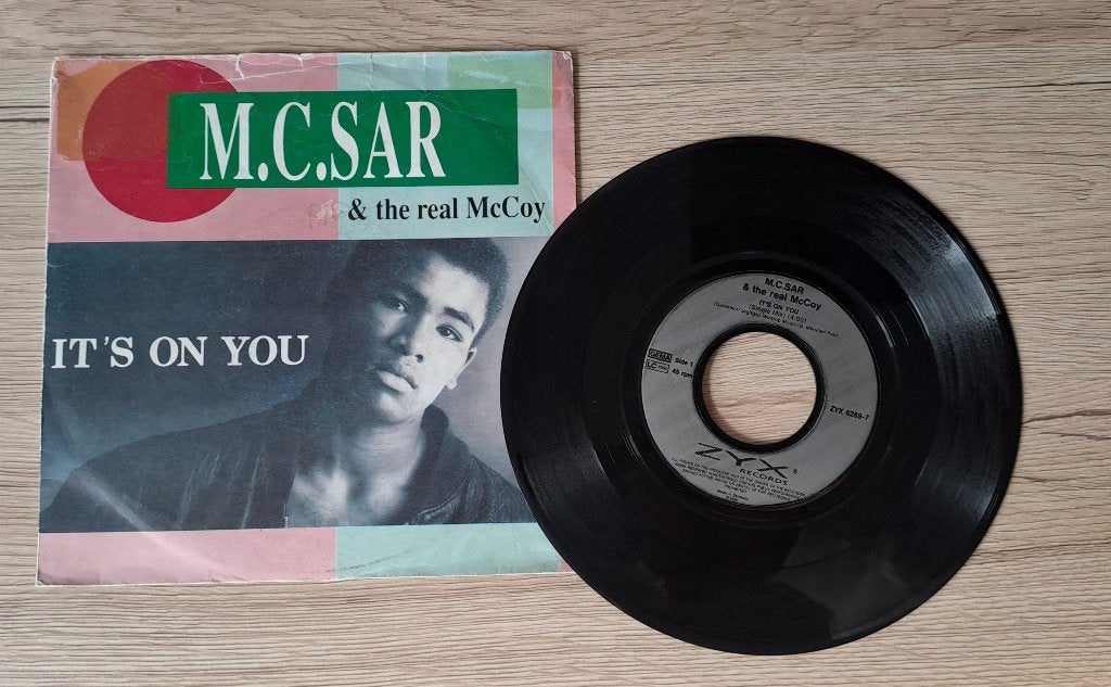 M.C. Sar & The Real McCoy - It's On You, Cd's en Dvd's, Vinyl Singles, Gebruikt, Originele persing, 7 inch, Ophalen of Verzenden