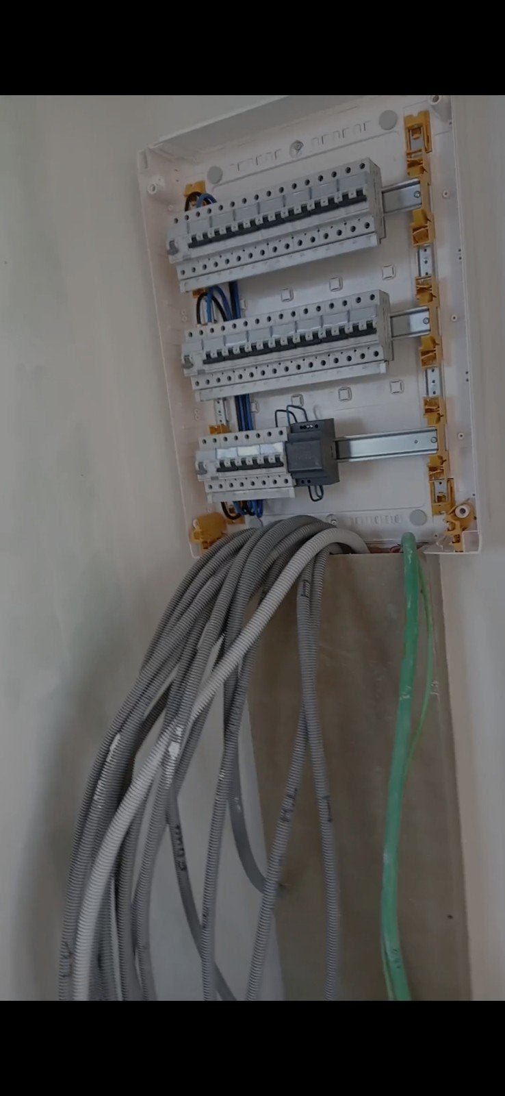service électricien  et plombier, Enlèvement ou Envoi