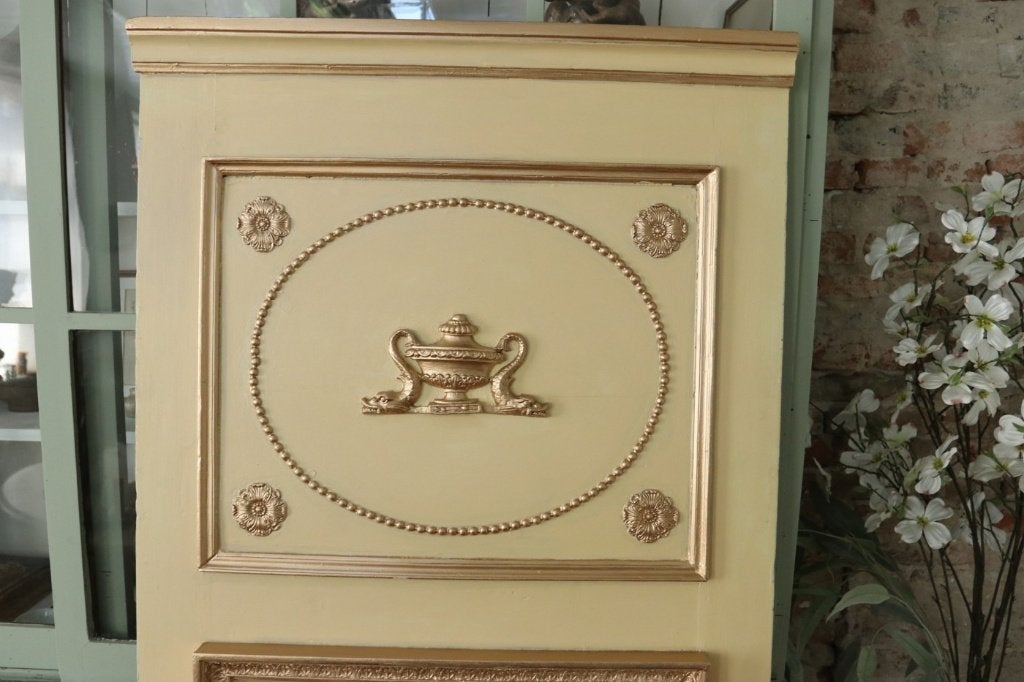 Trumeau spiegel Louis XVI-stijl met urn en dolfijnen, Ophalen, Rechthoekig, 50 tot 100 cm, 150 tot 200 cm