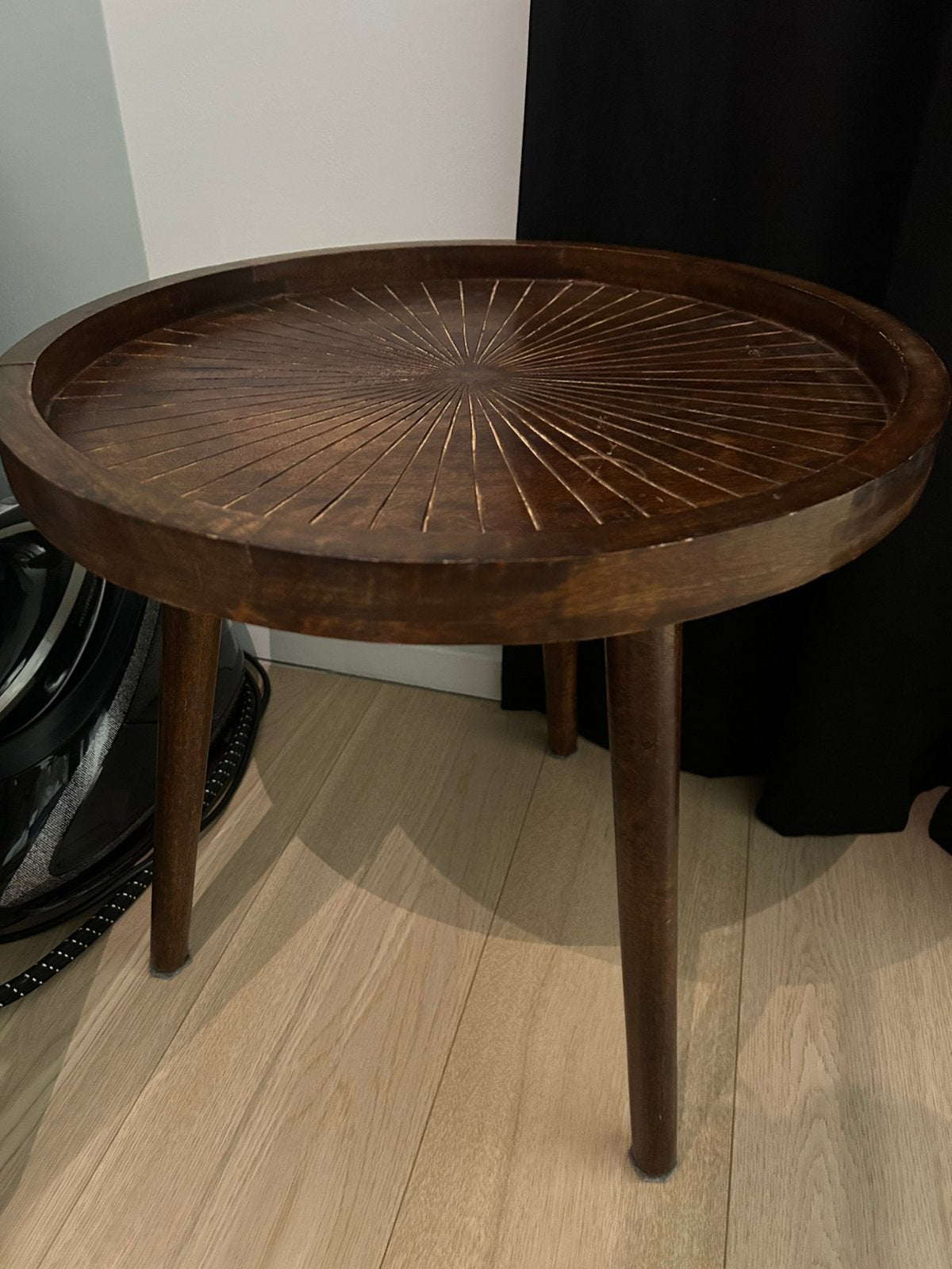 Side table, Enlèvement, Utilisé