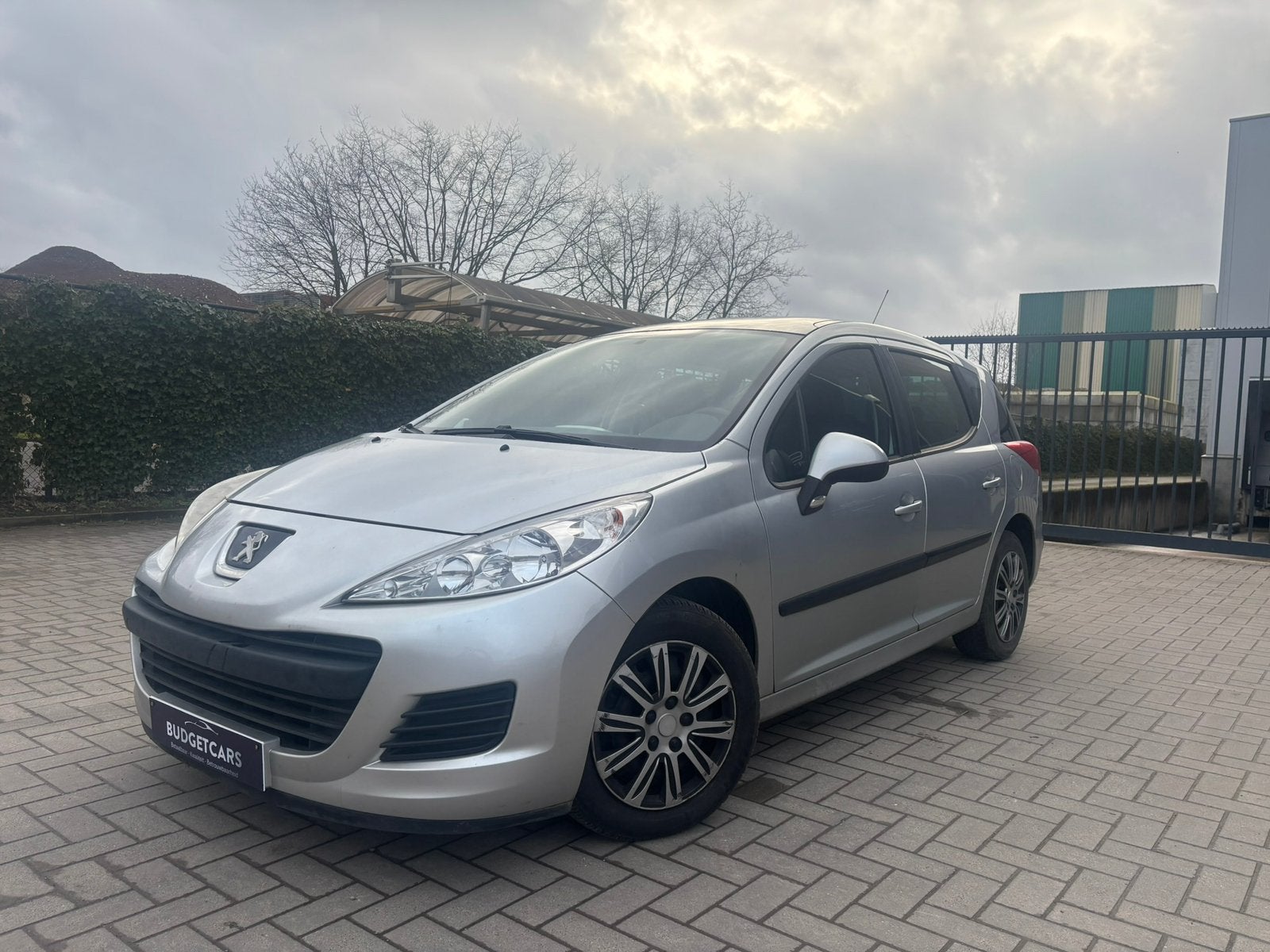 Peugeot 207Sw Break1.4iEssence/Panorama/Climatisation/2 450€, Autos, Argent ou Gris, Achat, Entreprise, Boîte manuelle