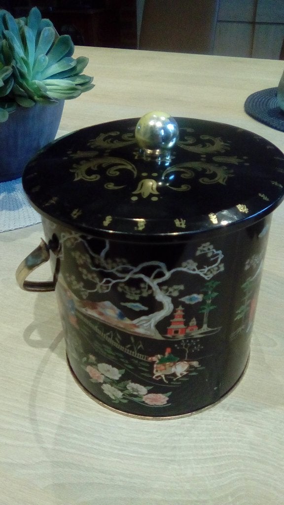 chineese blikken doos, Ophalen, Gebruikt