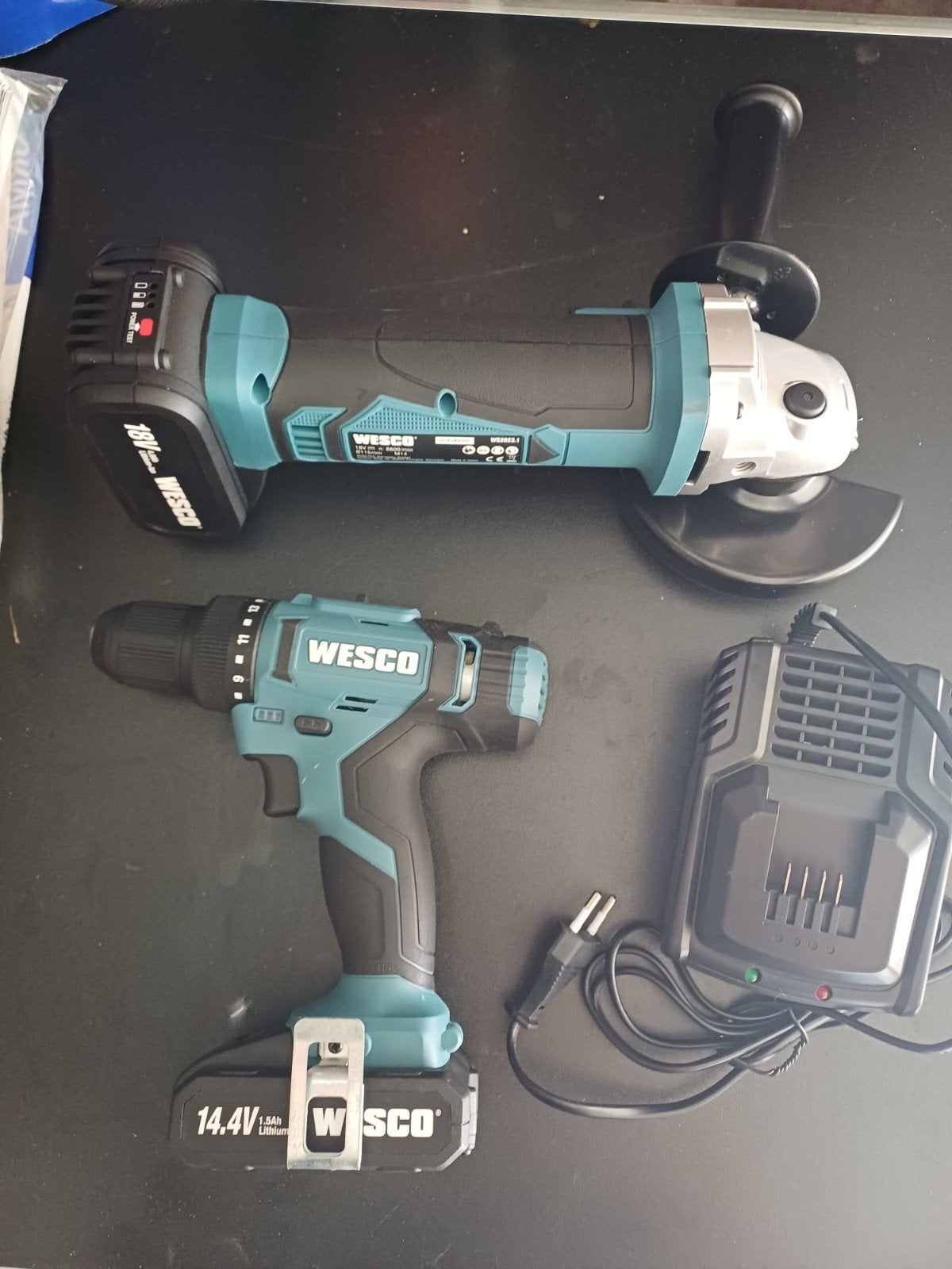Disqueuse et visseuse 18v NEUF
