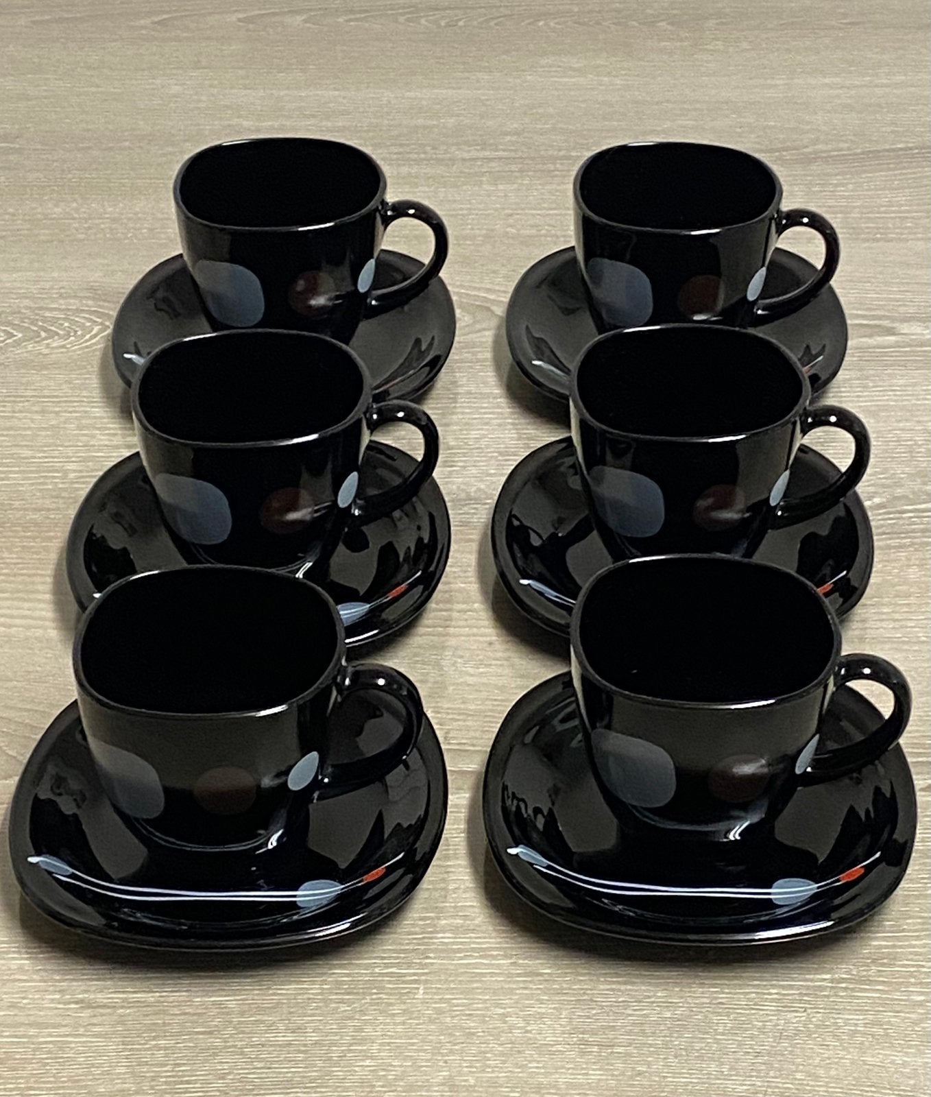 Services à café arcoroc lot de 6 tasses et sous-tasse px 15€, Enlèvement ou Envoi