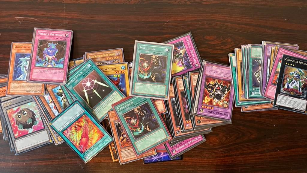 +/- 1200 cartes Yu-Gi-Oh! Années 2000-2015, Enlèvement ou Envoi, Comme neuf, Cartes en vrac, Foil
