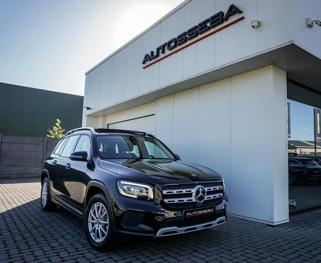 Mercedes GLB 200 Aut. Benzine PANO/CAMERA/GARANTIE *66800km*, Lichtsensor, Leder en Stof, Zwart, 120 kW