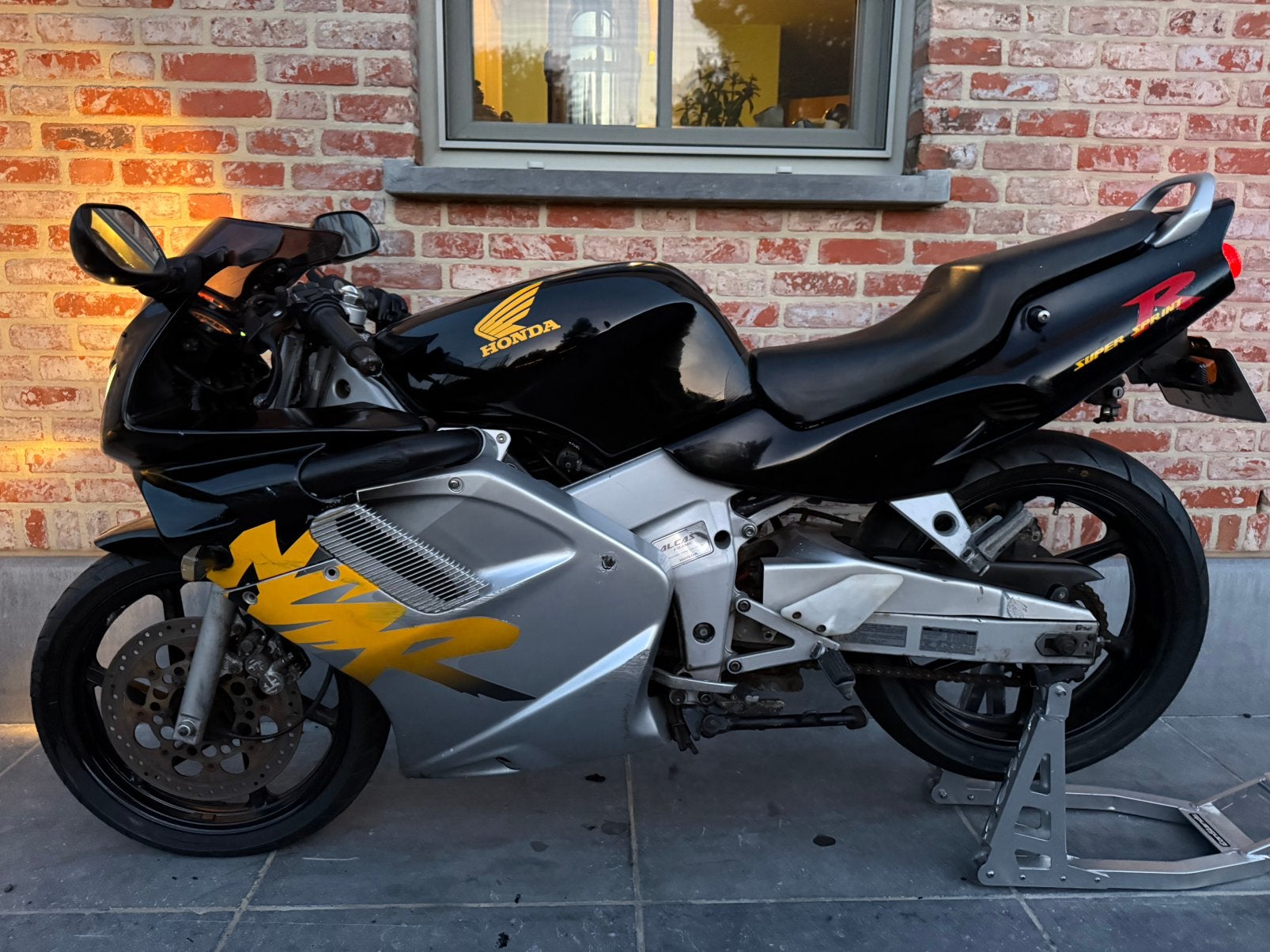 Honda nsr 125 cc. 2 tact, Motoren, Ophalen