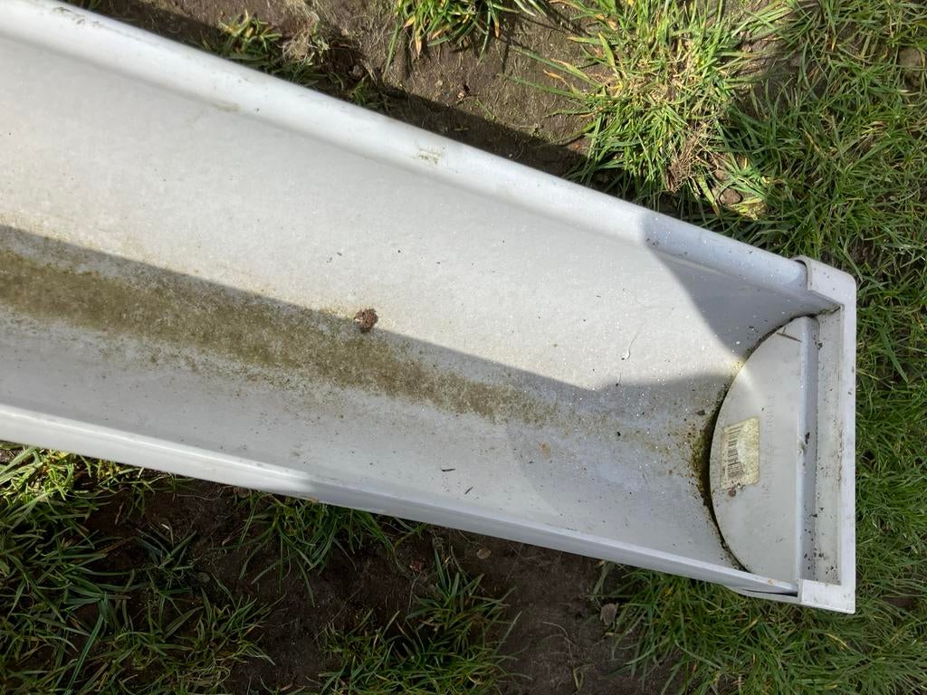 Regen afvoer goot, Doe-het-zelf en Bouw, Buizen en Afvoer, Ophalen, Zo goed als nieuw, PVC, Afvoer