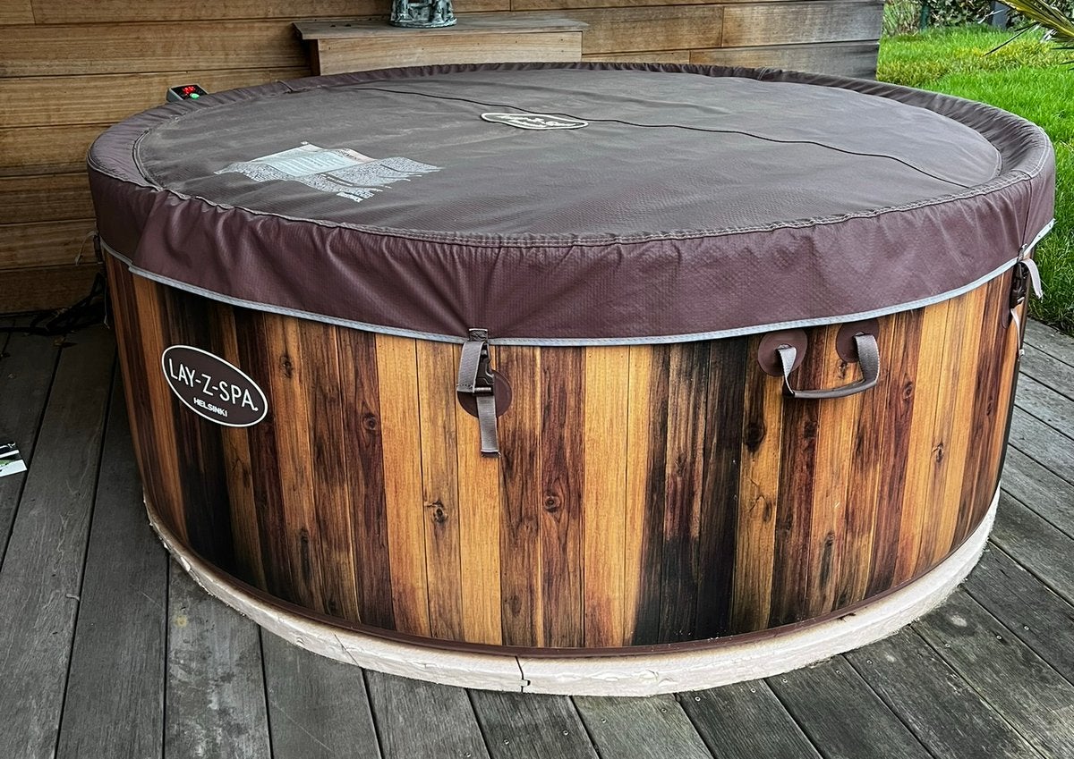 Jacuzzi AirJet Lay-Z-Spa Helsinki avec Wi-Fi, Enlèvement, Comme neuf, Pompe