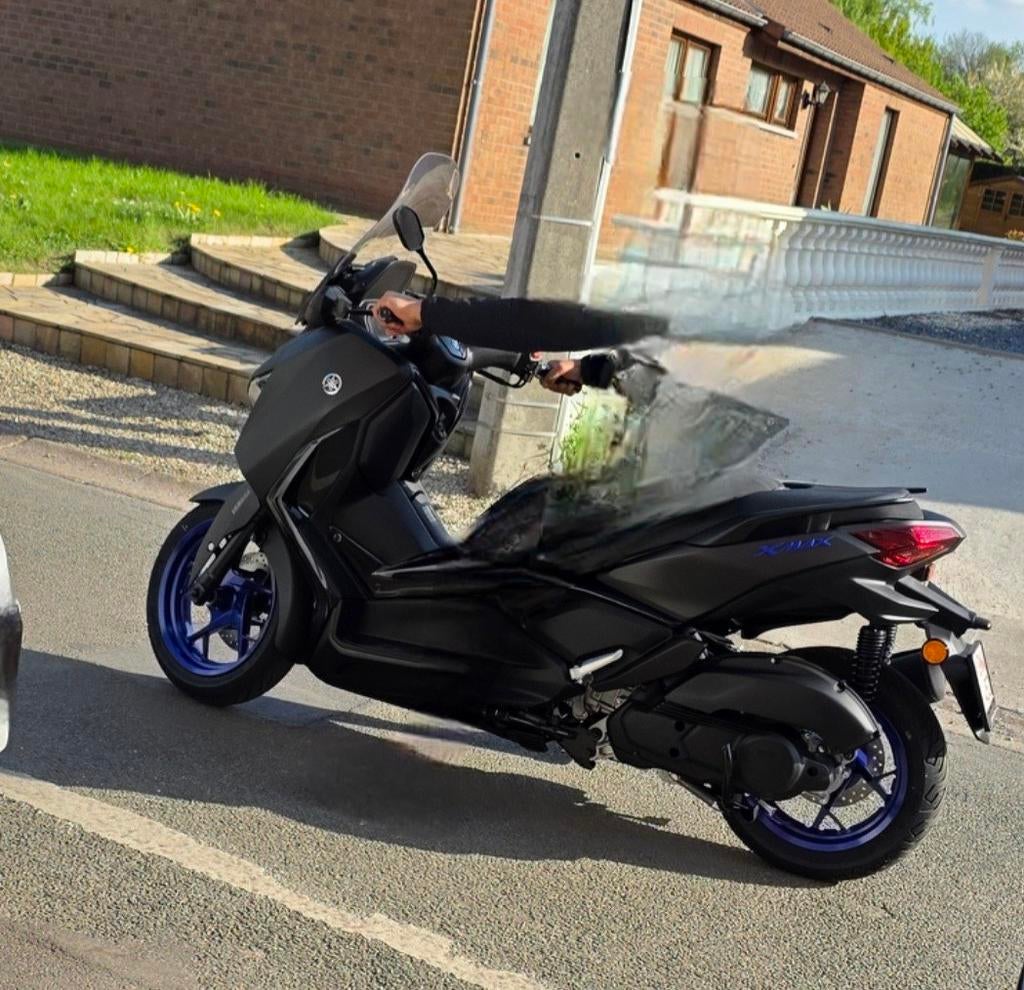 X-Max 125