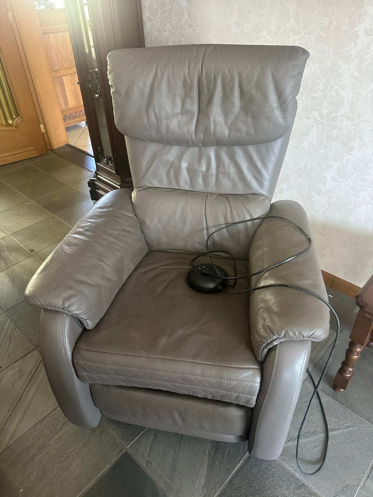 Elektrische relax - sta op stoel, Huis en Inrichting, Fauteuils, Ophalen, Zo goed als nieuw