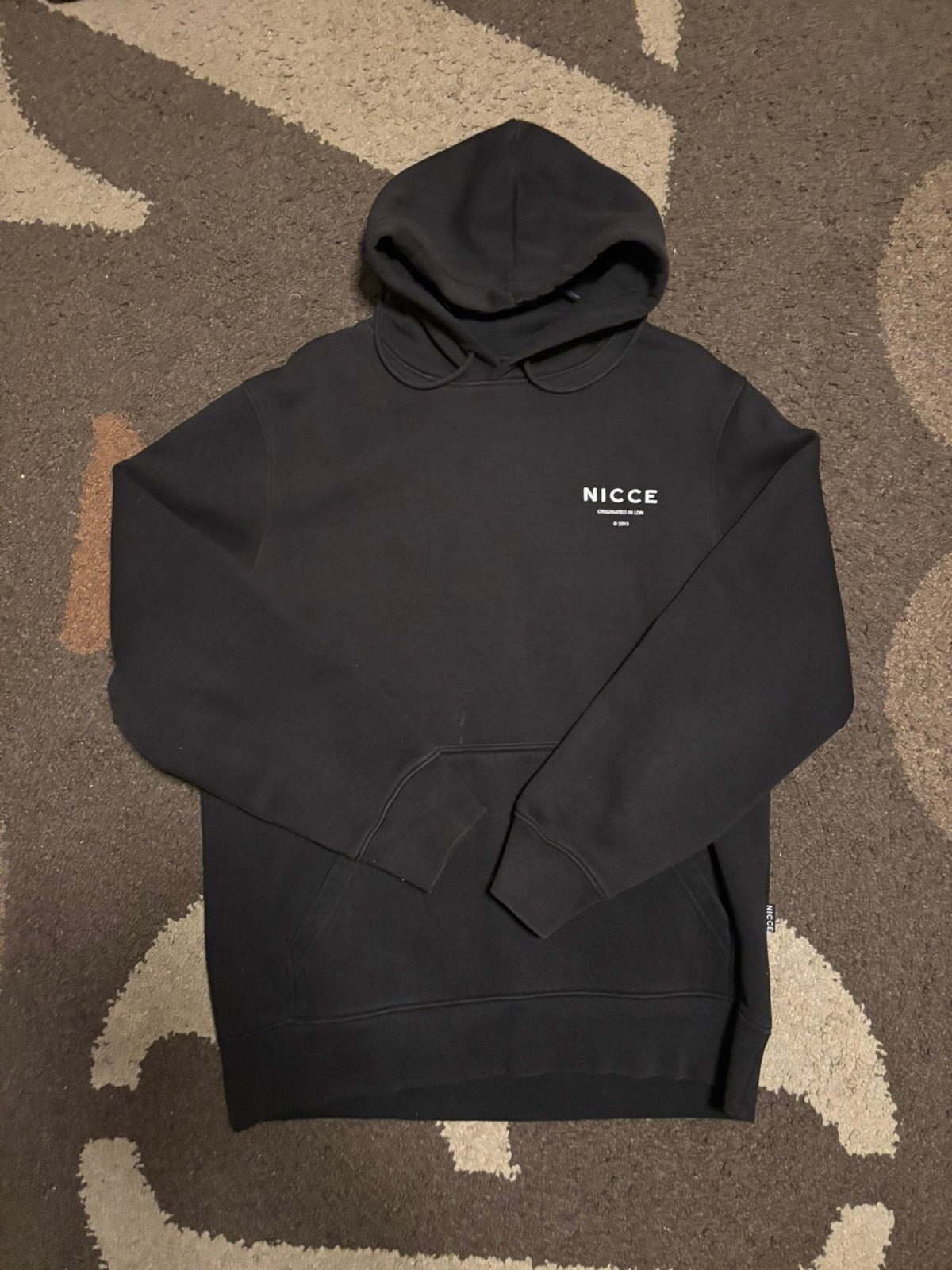 Joli sweat à capuche, Enlèvement ou Envoi, Comme neuf, Taille 48/50 (M), Noir