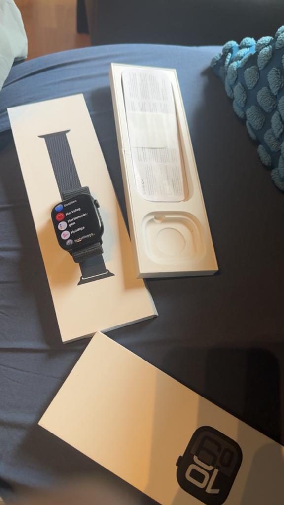 Apple watch series 10, Handtassen en Accessoires, Smartwatches, Ophalen, Zo goed als nieuw, Zwart, IOS