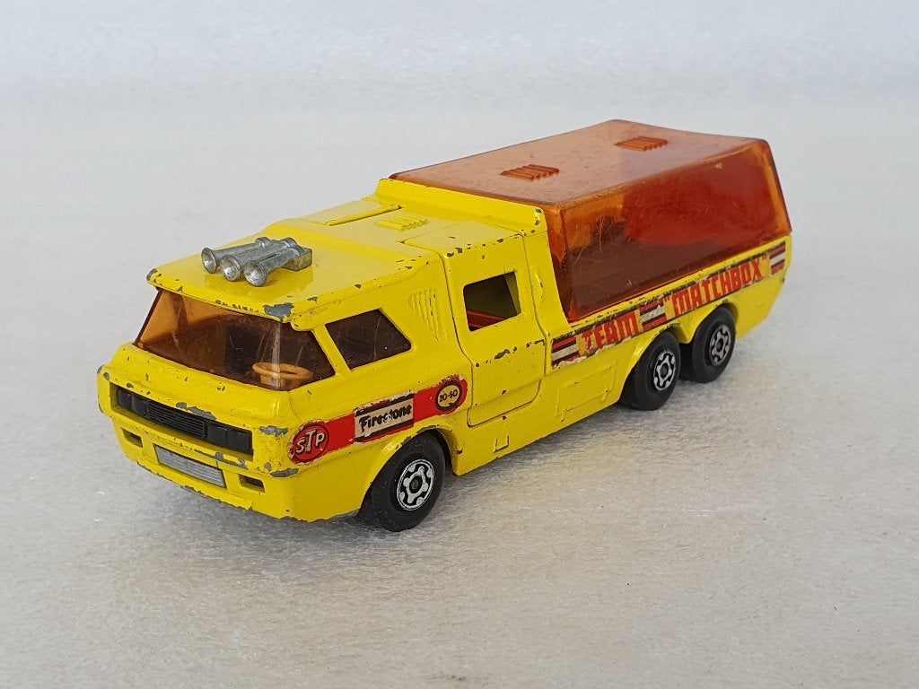 Matchbox - Super Kings: Racing Car Transporter (K-7), Ophalen of Verzenden, Gebruikt, Bus of Vrachtwagen