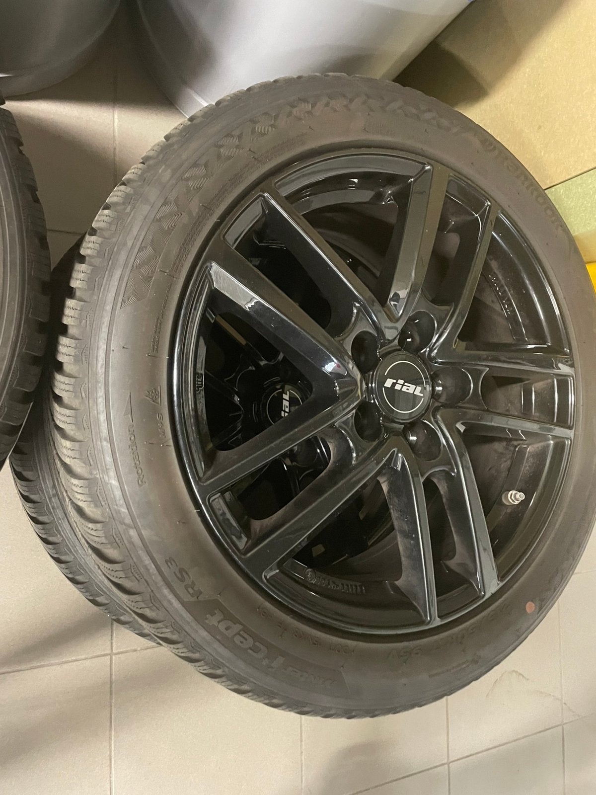 Ensemble de 4 pneus d'hiver Hankook i*cept RS3, Enlèvement, Pneus hiver, Pneu(s)