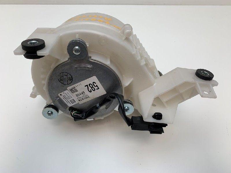 KACHEL VENTILATORMOTOR IS (E3) (|G923053010|1173005823|), Gebruikt, Lexus