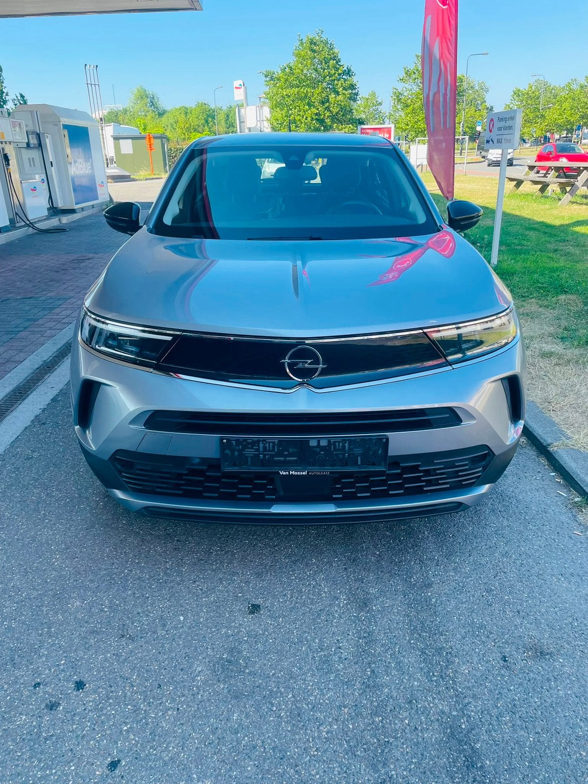 Opel Mokka 2021 Très bon état, Autos, Opel, Argent ou Gris, Achat, Euro 6, Noir