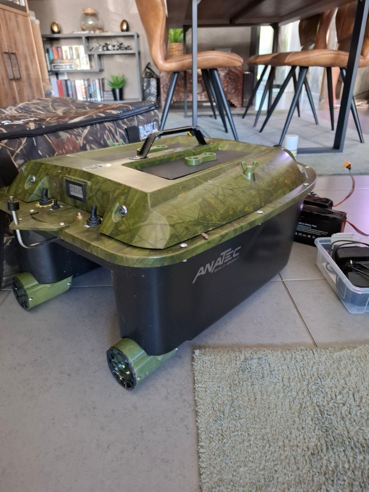anatec voerboot met toslo 640, Watersport en Boten, Hengelsport | Karpervissen, Ophalen