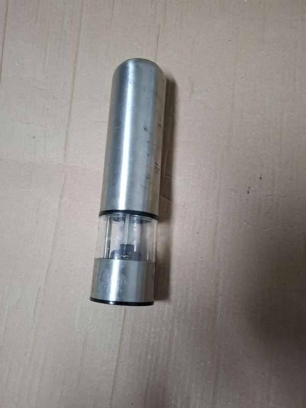 Peper en zout molen, elektrisch, 1euro/stuk, Overige typen, Ophalen, Zo goed als nieuw