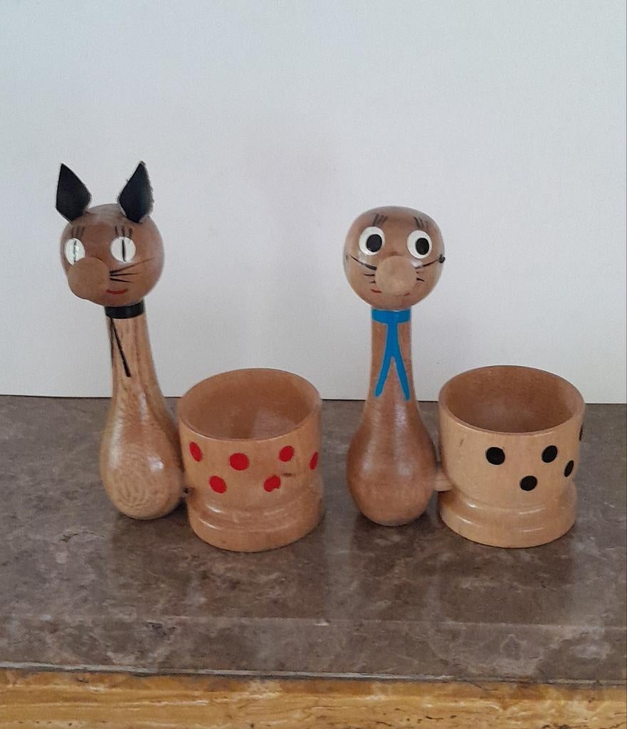 Vintage houten eierdopjes...., Antiek en Kunst, Ophalen of Verzenden, Hout, Houtsnijwerk, Bruin
