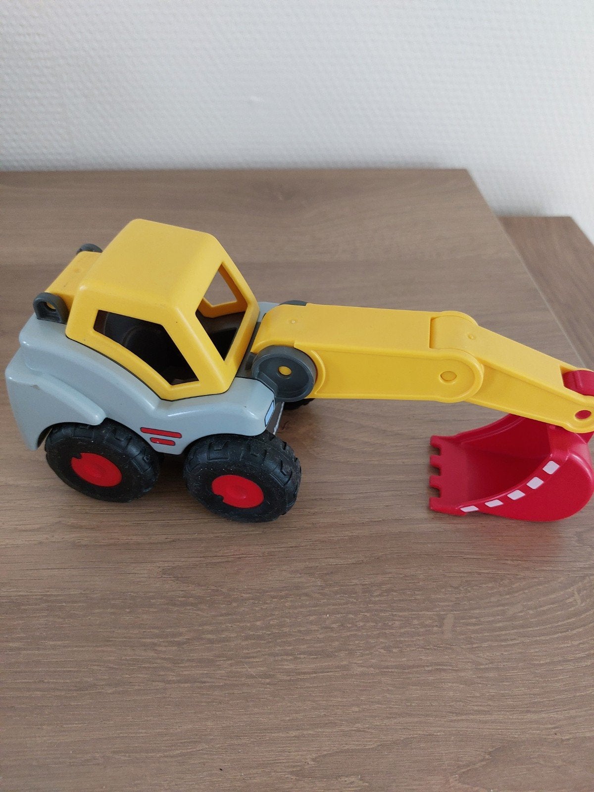 Pelleteuse playmobil., Enlèvement