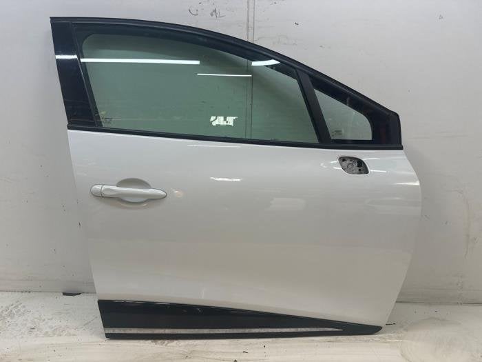 Portier 4Deurs rechts-voor van een Renault Clio (OV369), Gebruikt, -, -, Ophalen of Verzenden