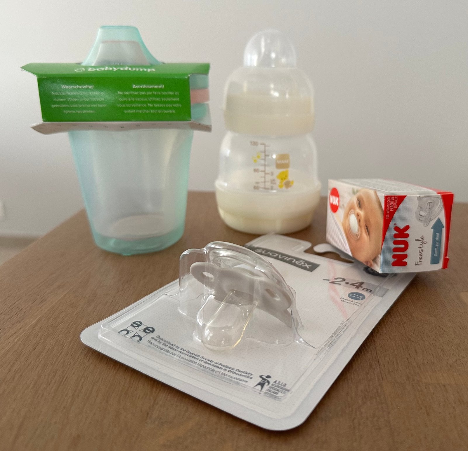 Set van fopspenen en flesjes/drinkbekers, Kinderen en Baby's, Ophalen, Zo goed als nieuw, Drinkbeker, Overige merken