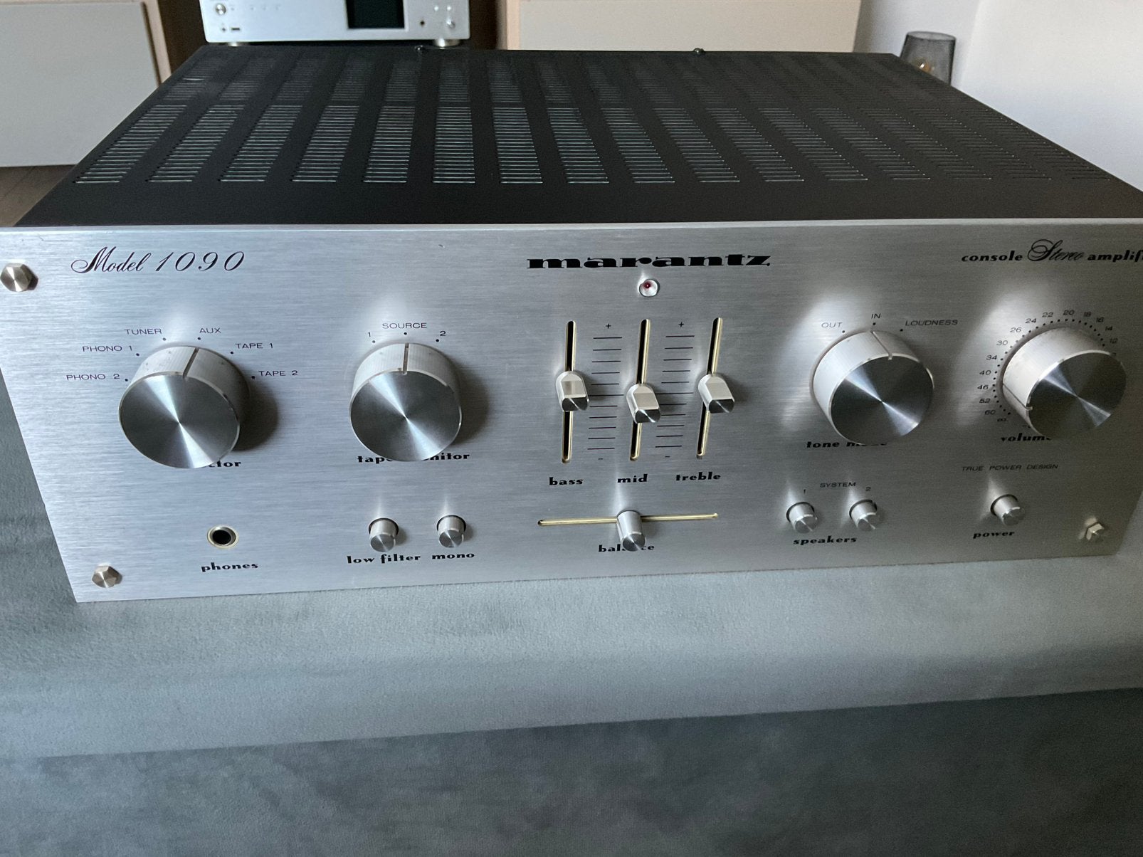 Ampli marantz 1090, Enlèvement, Marantz