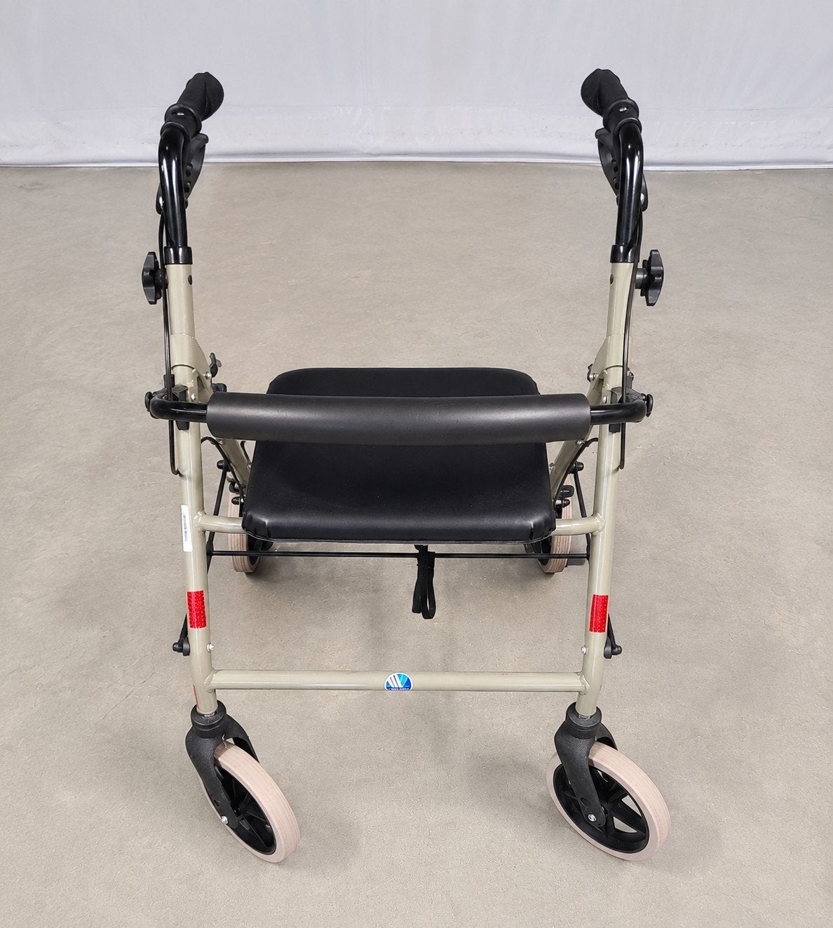 Comfortabele Rollator met Remmen en Zitje – Zo Goed Als Nieu, Enlèvement, Pliable, Comme neuf