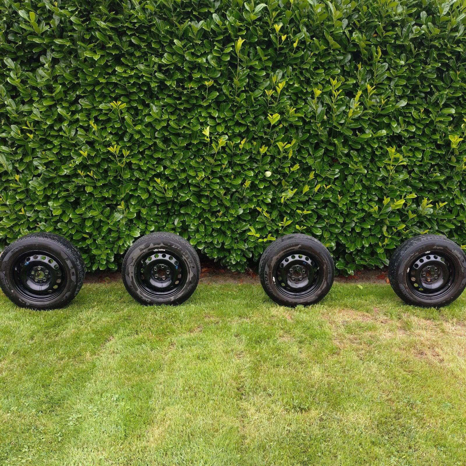 4 stalen velgen Mercedes Vito, Ophalen, Band(en)