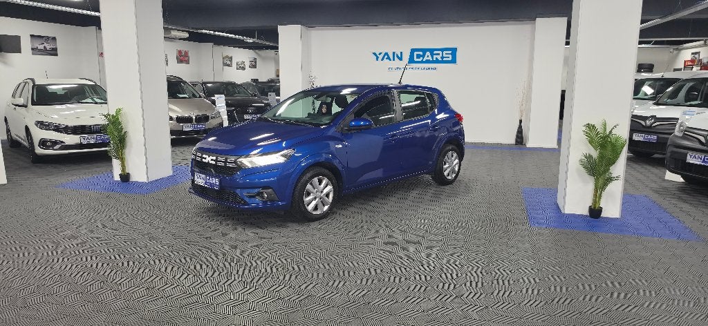 DACIA SANDERO Essence + LPG — Très Bien Équipée, Autos, Dacia, Achat, Euro 6, Entreprise, https://public.car-pass.be/vhr/2f72b53e-c821-4104-b486-bee4e96b219c?lang=fr