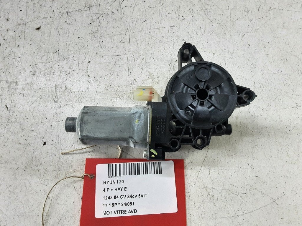 MOTEUR LEVE VITRE ELECTRIQUE AVANT DROIT Hyundai i20 (GBB), Mevr. I. Hauben, Utilisé, Droite, Hyundai