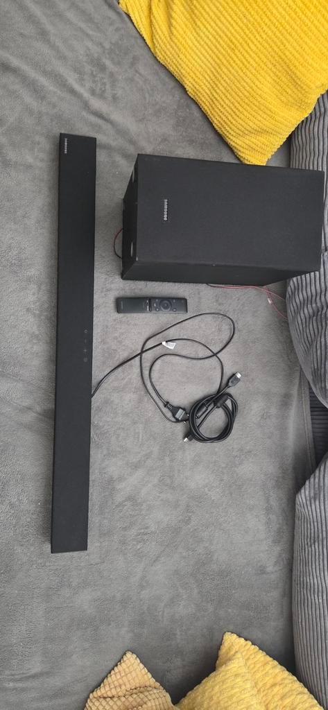 Barre de son Samsung avec port USB, HDMI et connexion optiqu, Enlèvement, Bluetooth, Comme neuf
