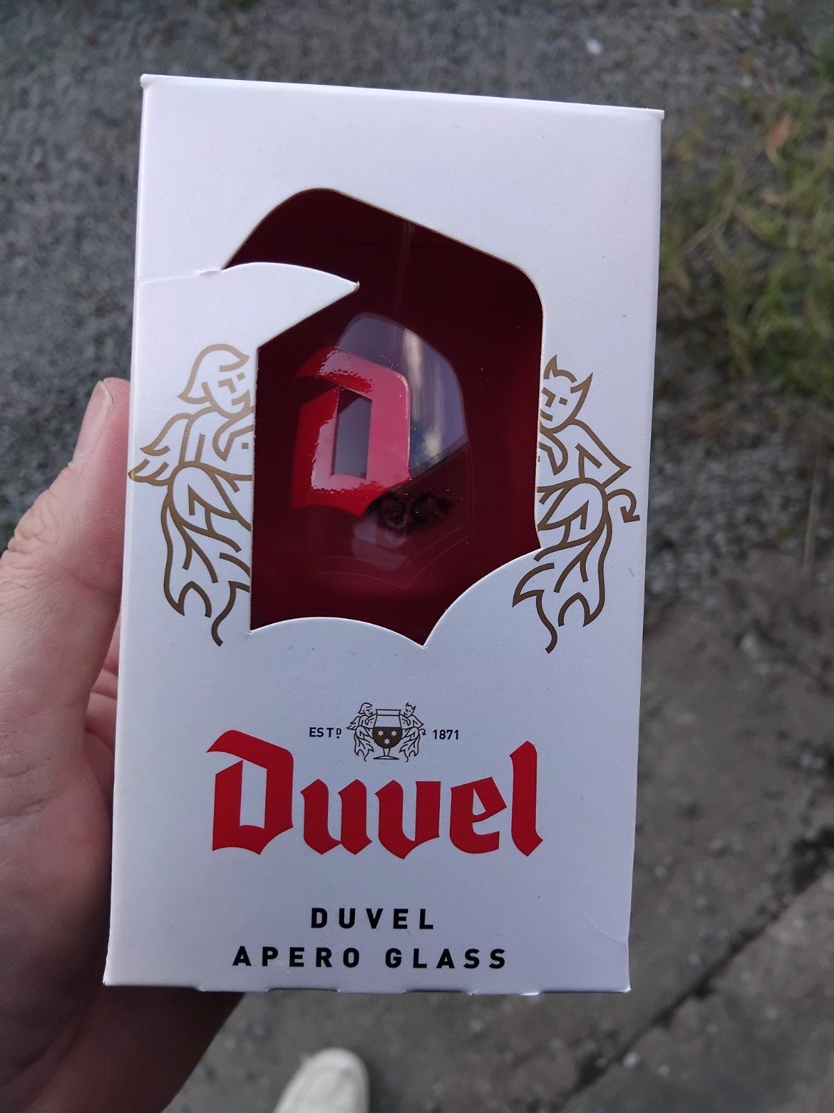 verschillende duvelglazen, Ophalen