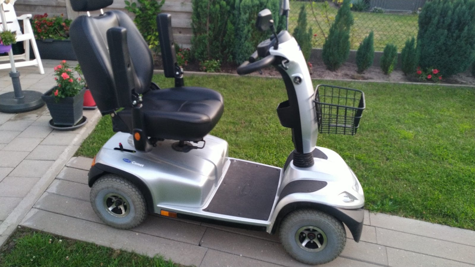 Grijze comet scootmobiel, Ophalen, Gebruikt, 16 km/u of meer