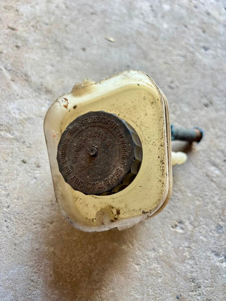 Réservoir liquide de frein Porsche 914, Enlèvement ou Envoi, Porsche