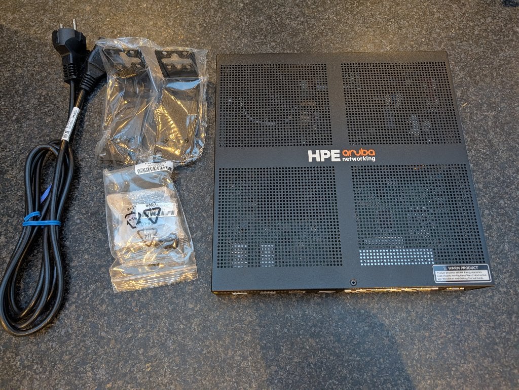 HPE Aruba Networking 2930F 12G PoE+ 2G/2SFP+ Switch, Ophalen, Zo goed als nieuw